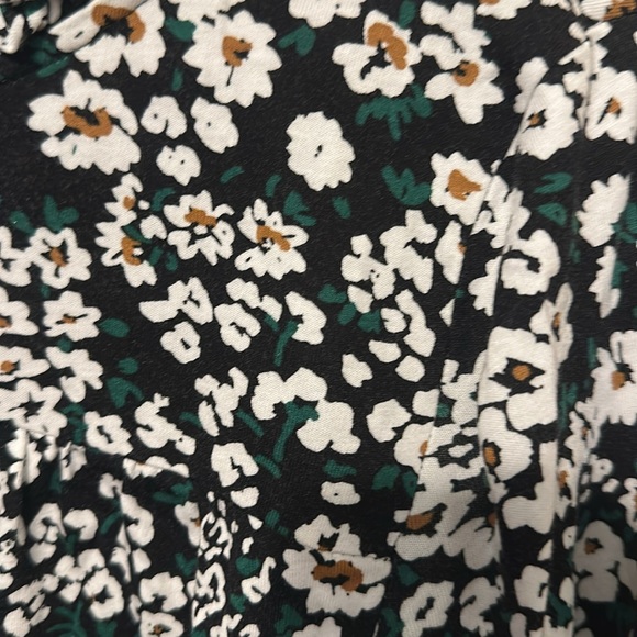 Boden Easy Yoke Mini‎ Jersey Dress in Black, Petal Blossom Size 4 - Picture 8 of 12